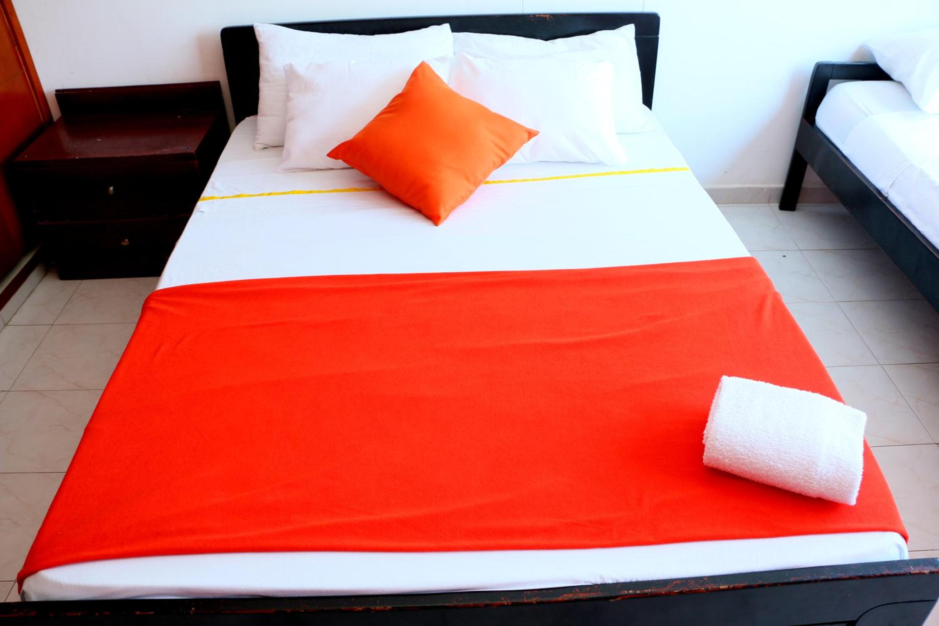 2 Bedroom Apartment 2C19 With Pool