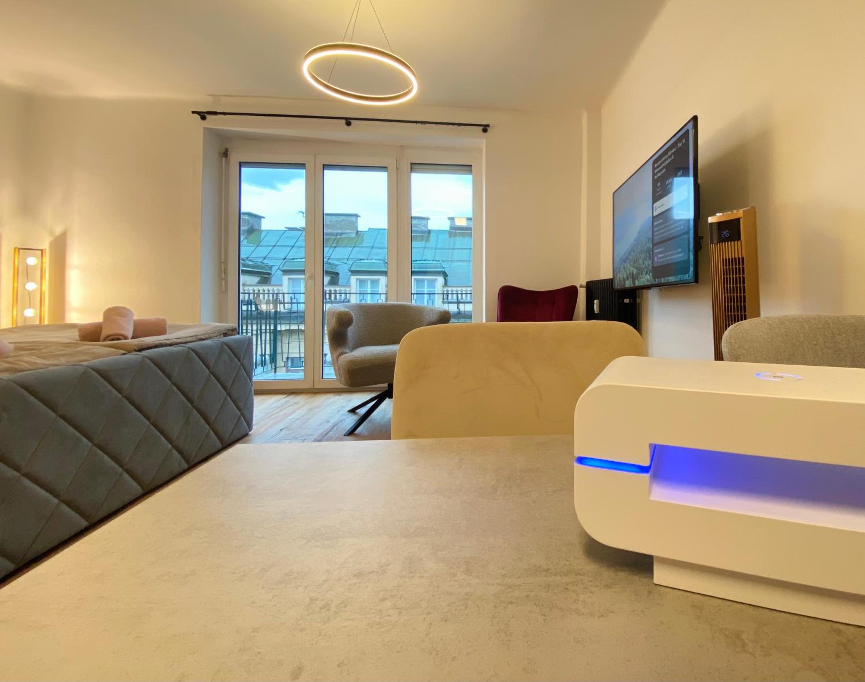 BaMo Studio - city living downtown