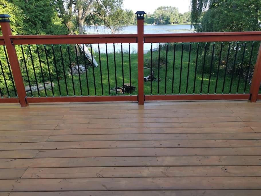 Pigeon Lake Cottage