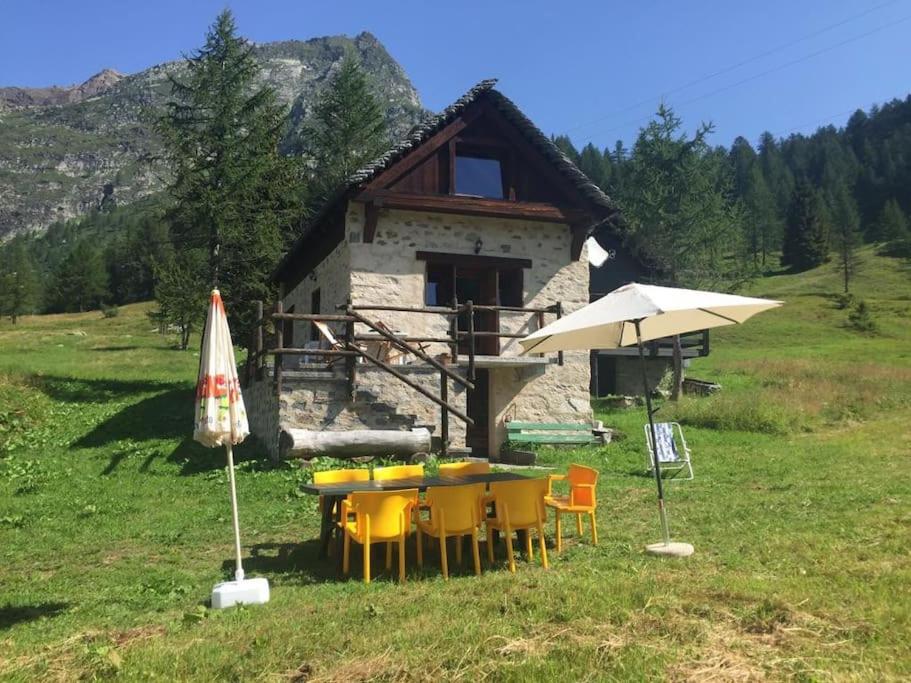 Casa Cantone Devero-baita storica con balcone e giardino, posizione comoda e soleggiata- spazio biciclette view 5