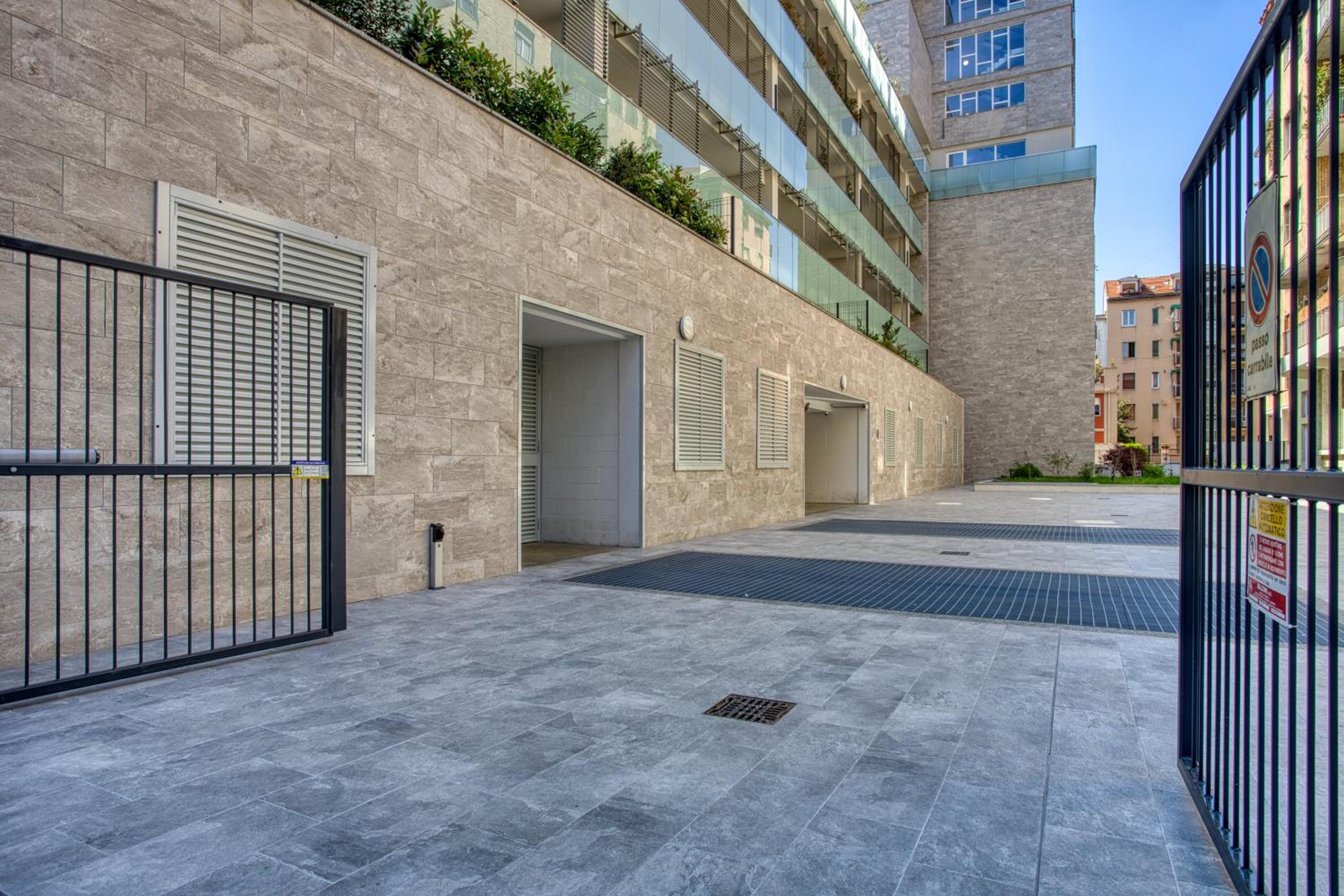 Just Urban Stays - Modern 1-BR Flat with 90 sqm Terrace - M4 Tolstoj