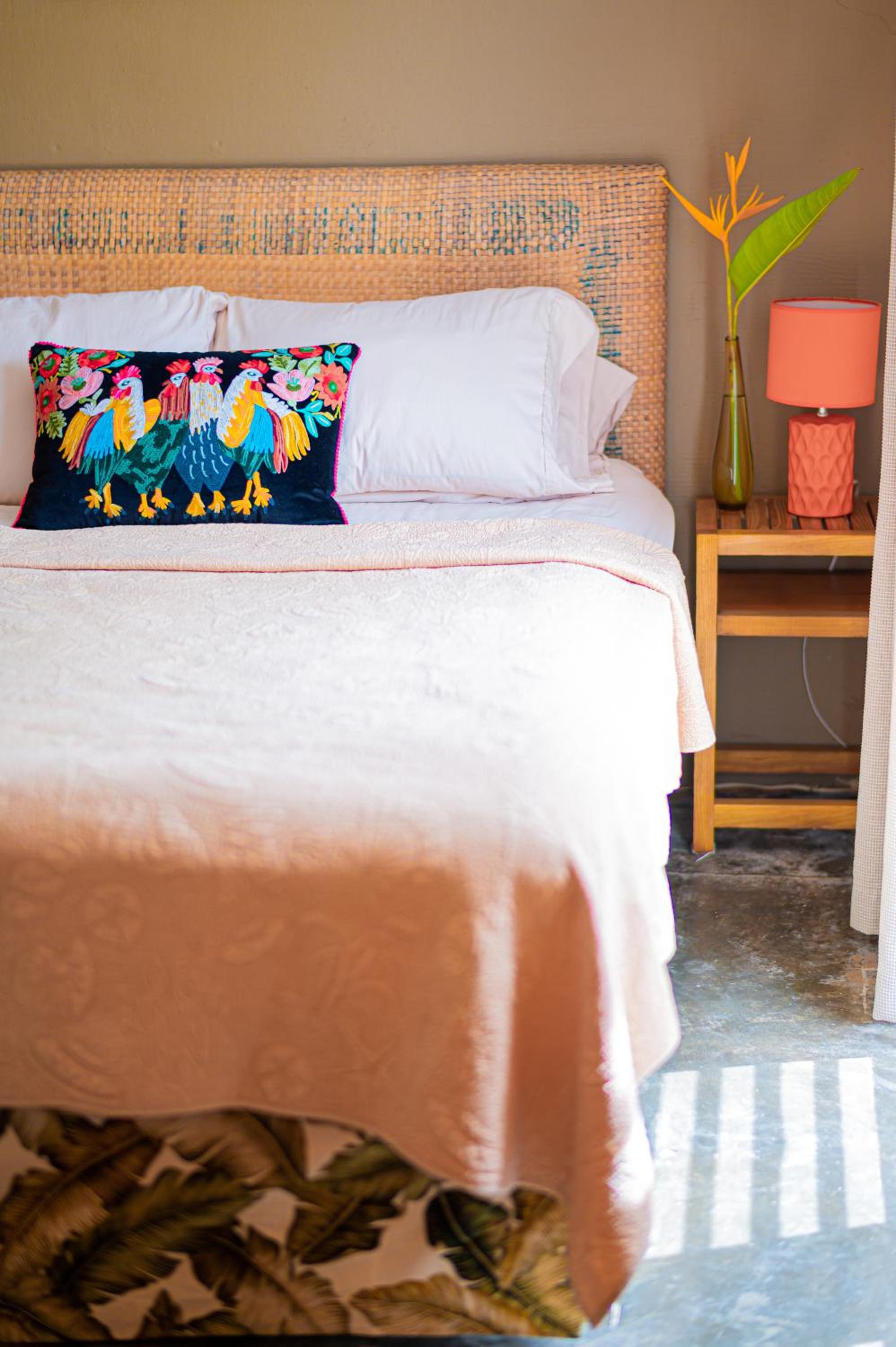 Casa de Amistad Guesthouse