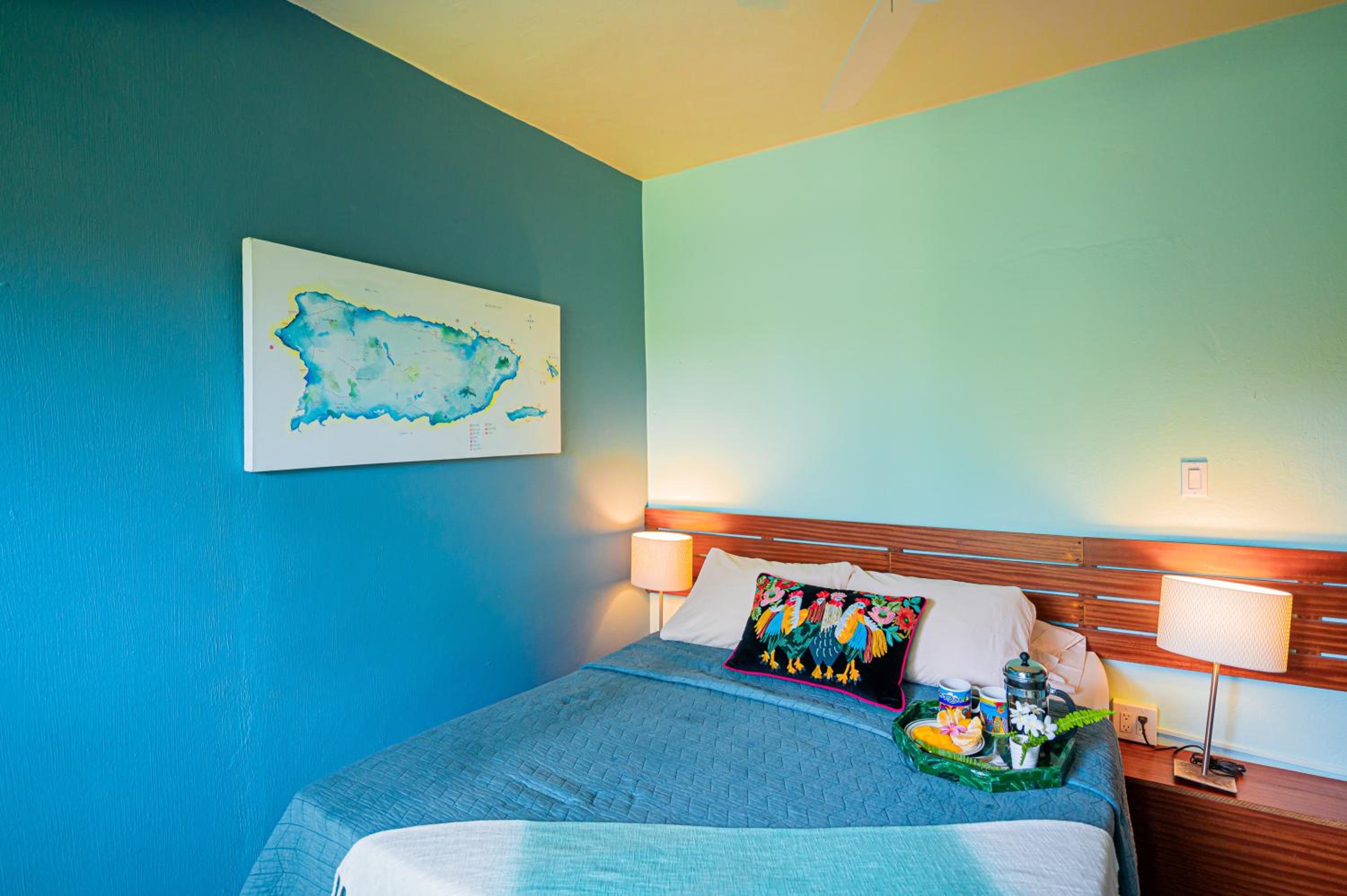 Casa de Amistad Guesthouse
