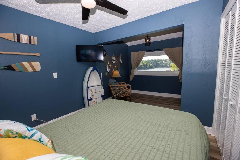 Paradise Key - Property Image 1