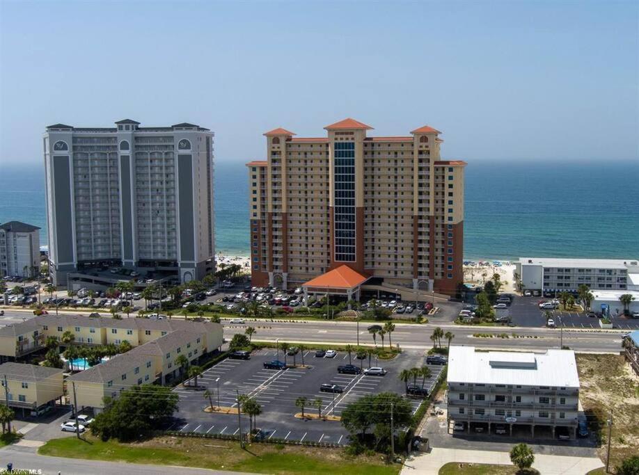 San Carlos 501-High-End Luxury-Beachfront-2 Free Beach Chairs wUmbrella