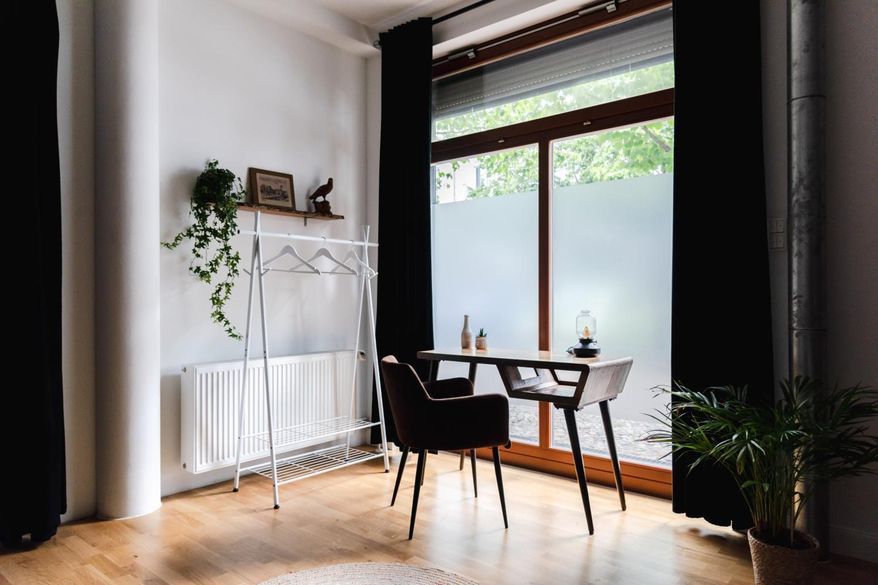 90sqm 2BR Design Gem - outdoor terrace