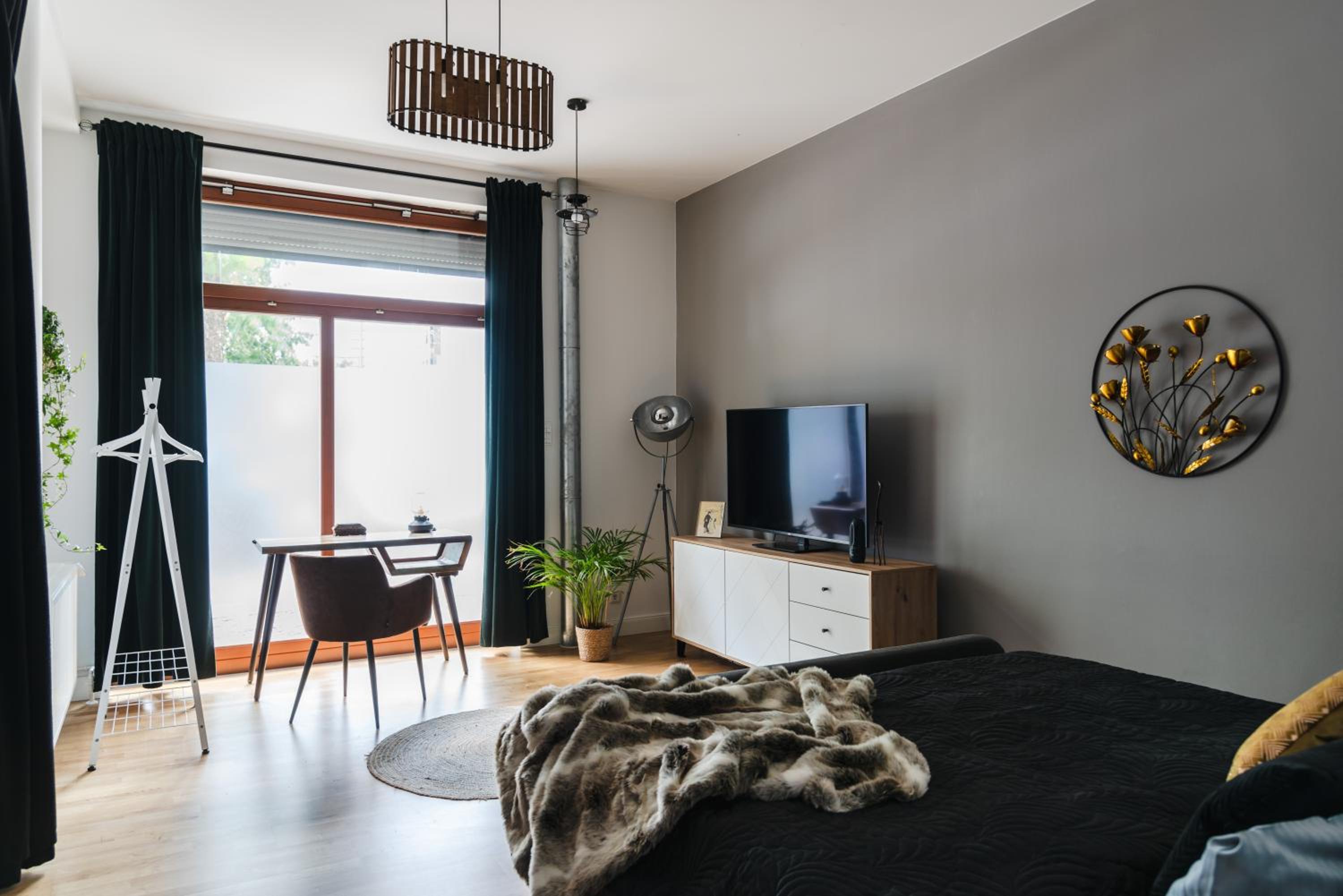 90sqm 2BR Design Gem - outdoor terrace