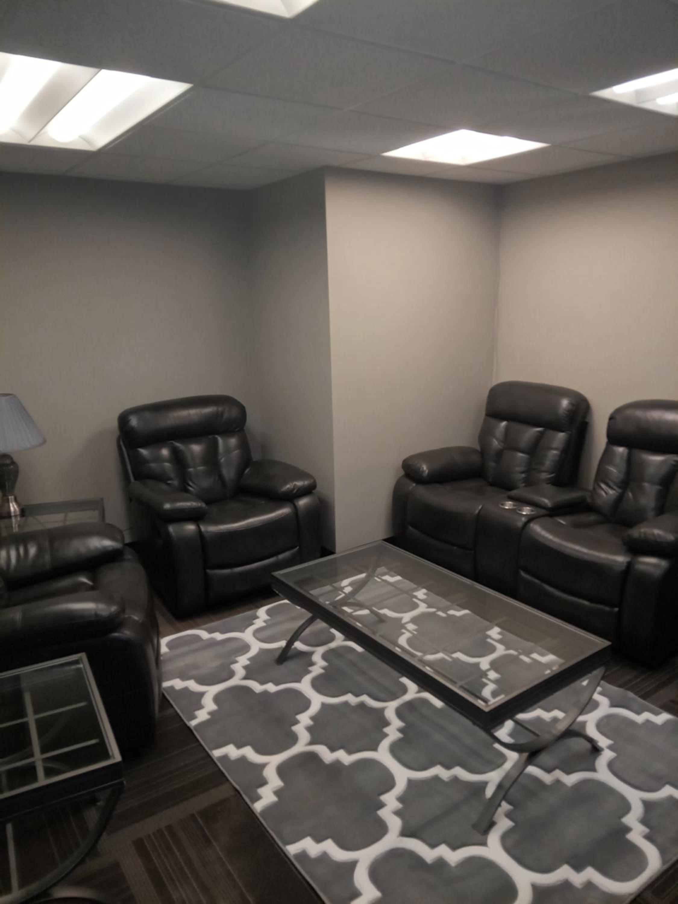 E. Michigan Walk Up Furnished 2 Bedroom APT view 4