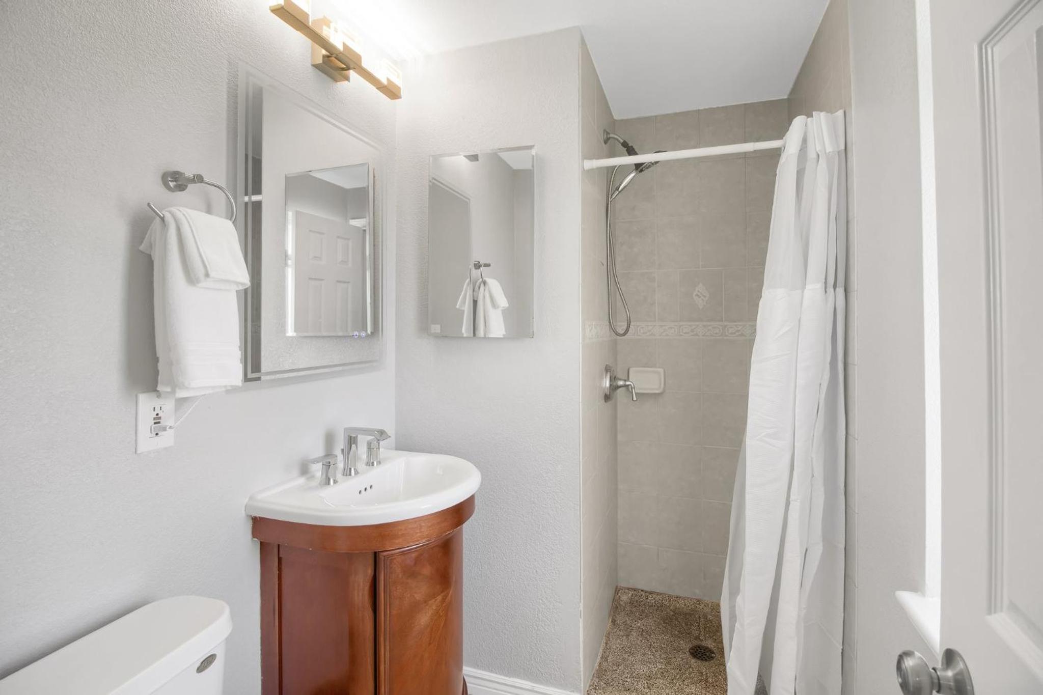 The Gem of Lakewood! - Property Image 36