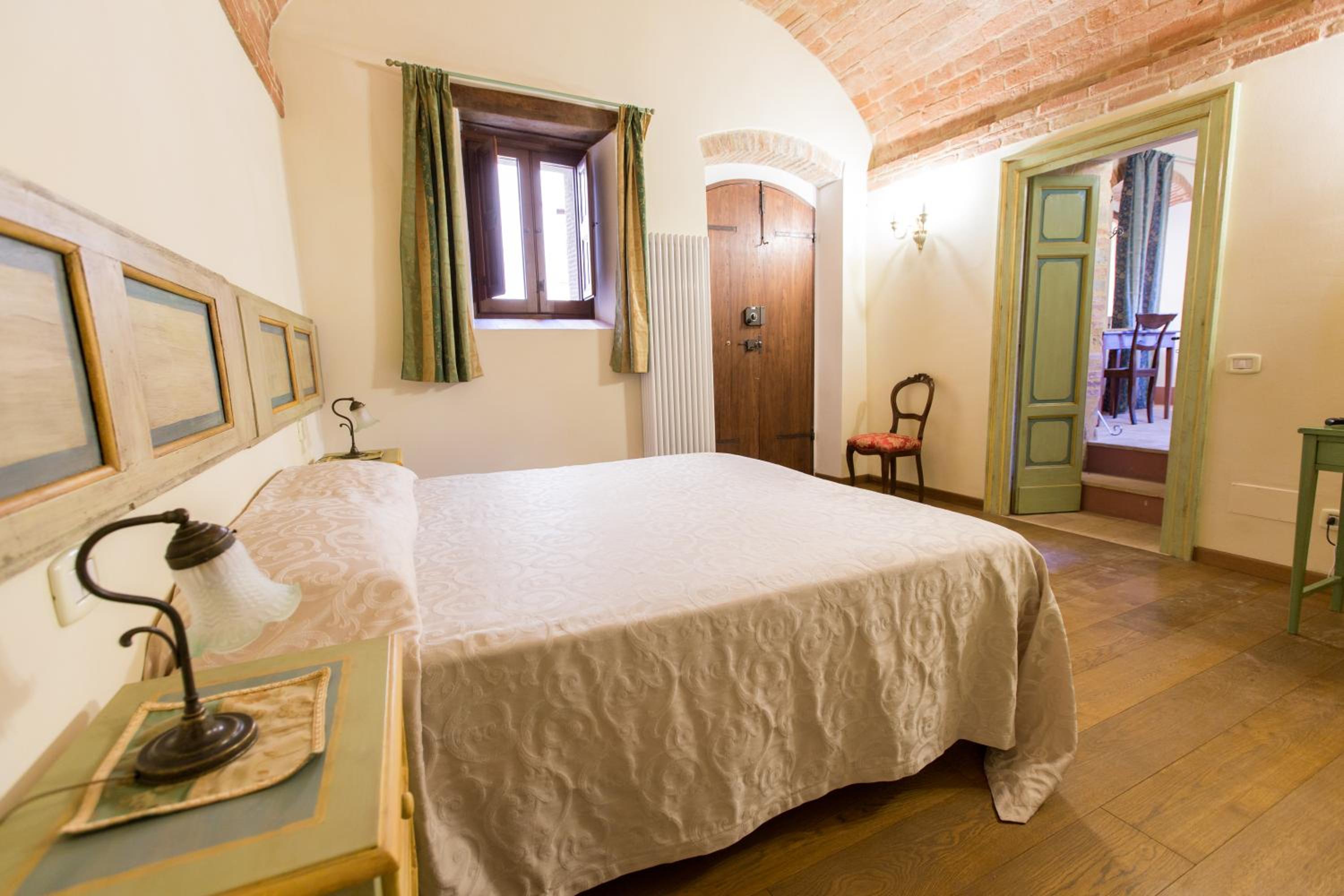 Borgo Colognola - Dimora Storica