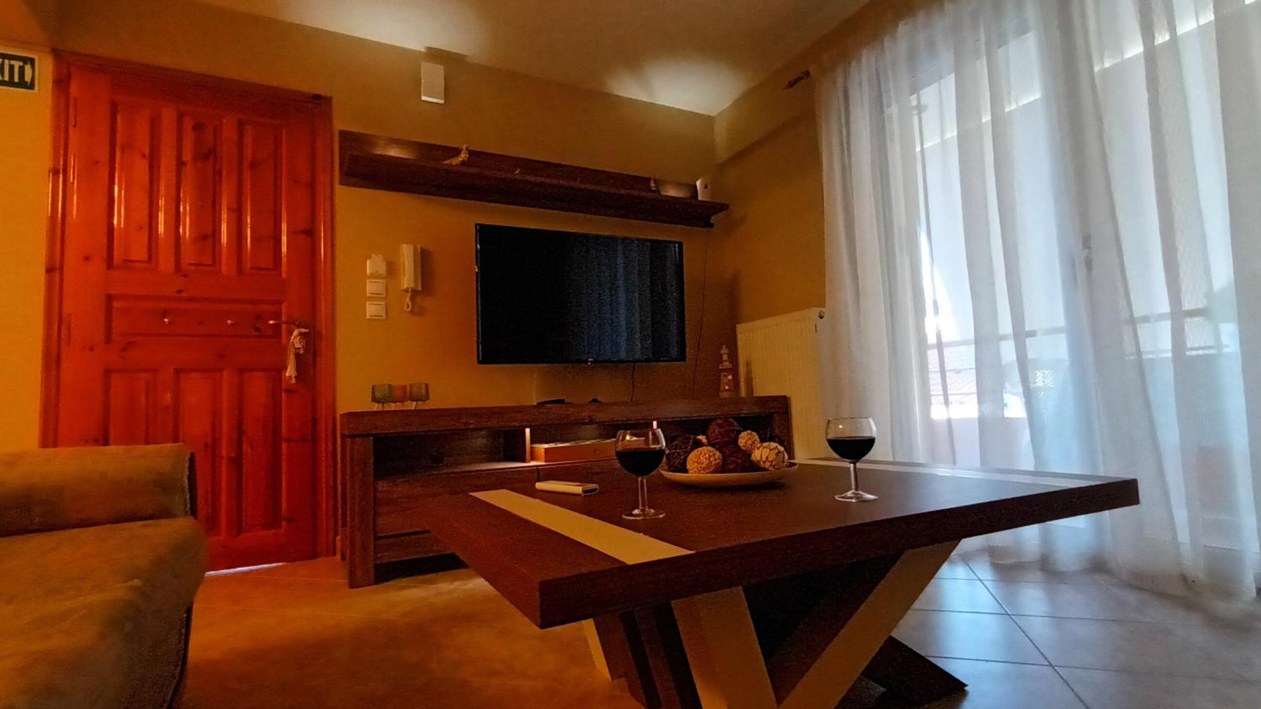 LIVIERATOS APARTMENTS