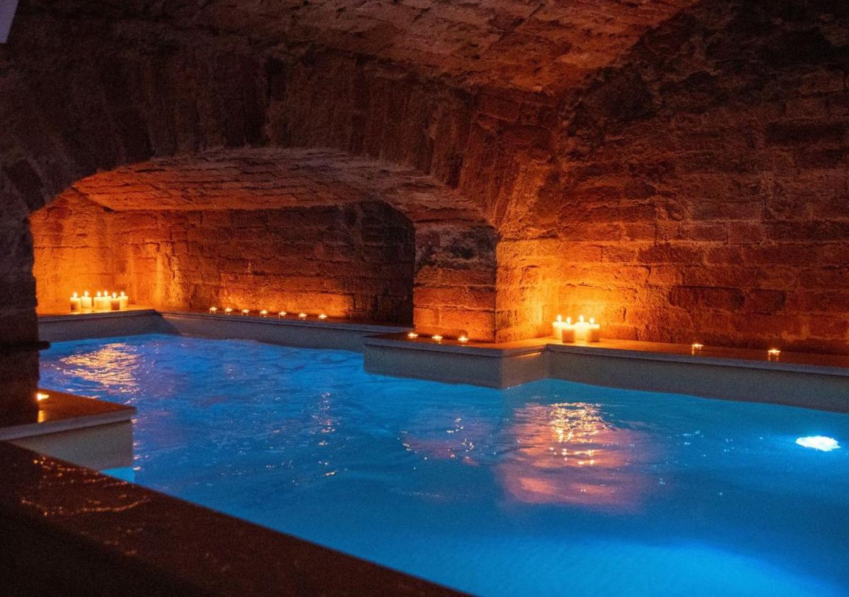 CountryHouse con Piscina Riscaldata Vicina al Centro