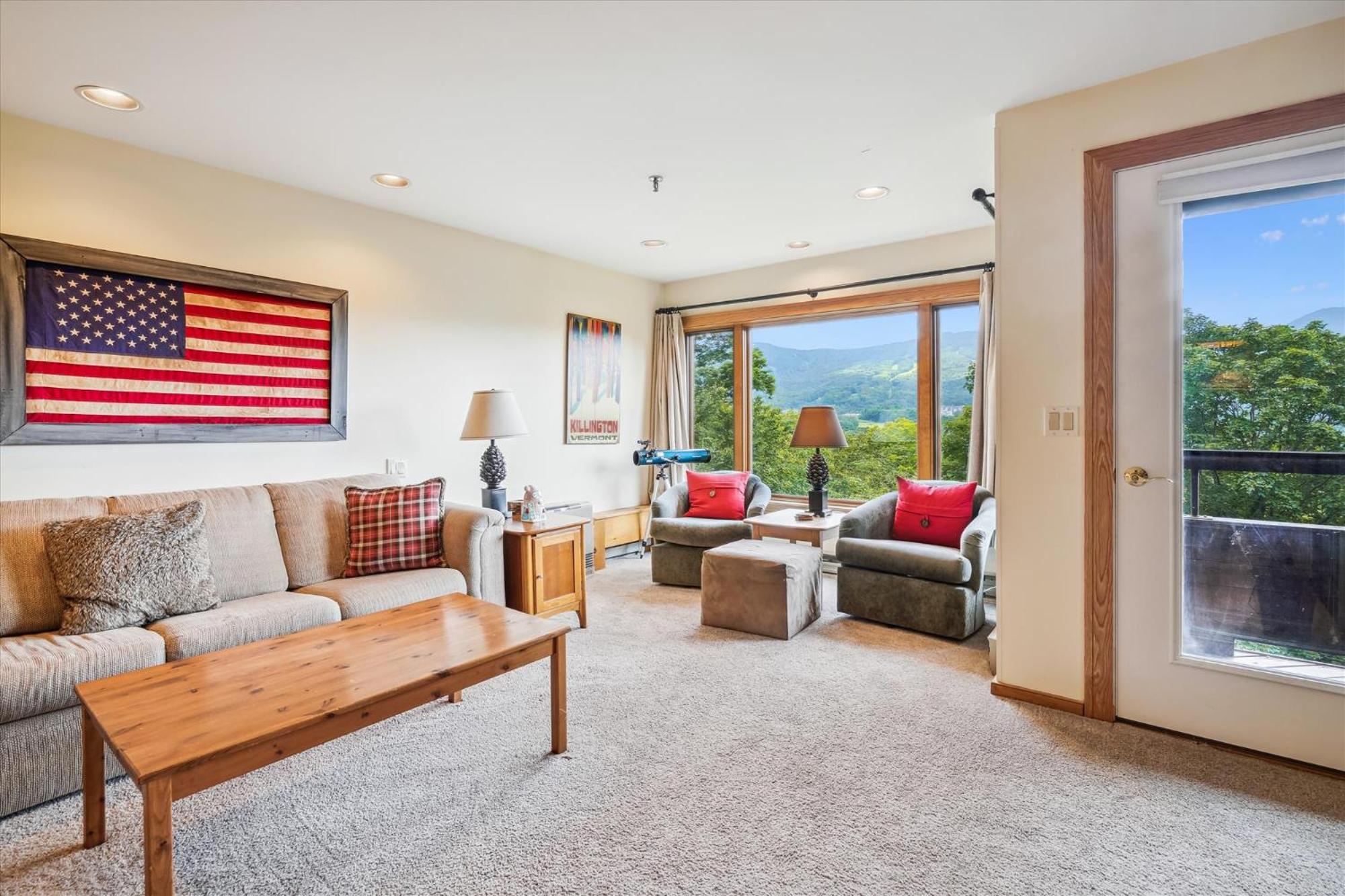 Amazing view of Killington Mountain trail sports center Highridge B11