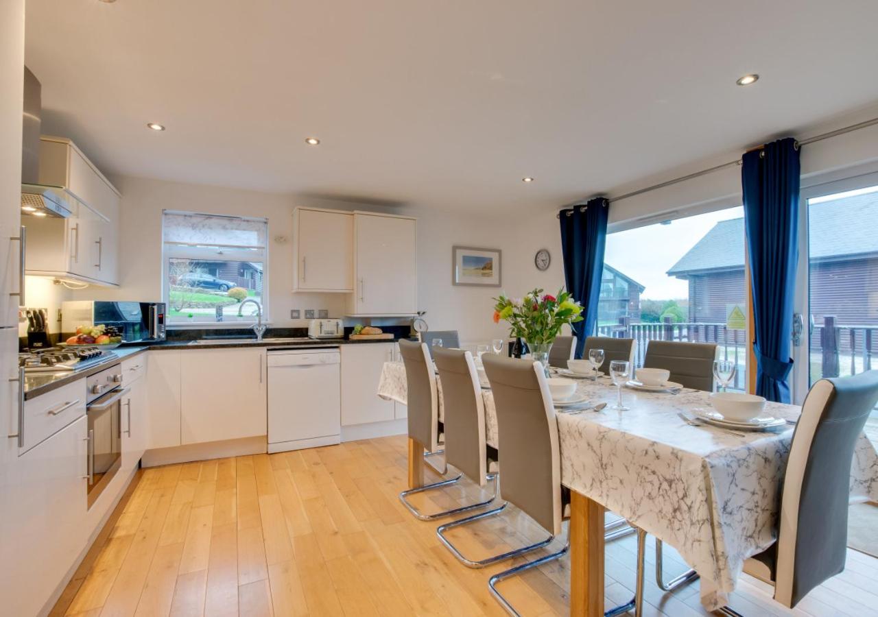 4 Bed in St Columb oc-p00433