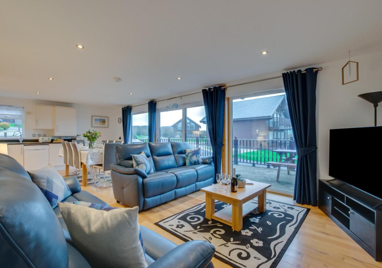 4 Bed in St Columb oc-p00433