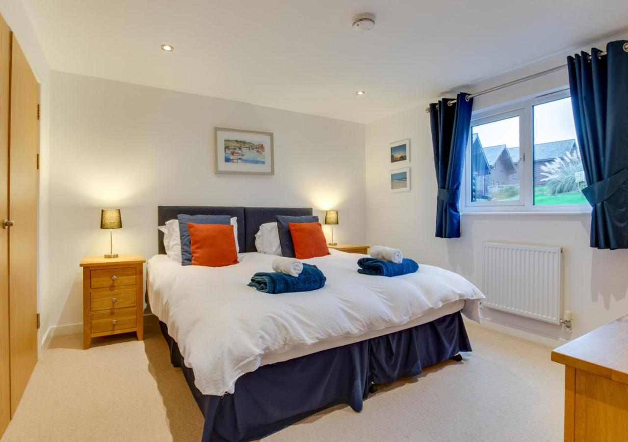 4 Bed in St Columb oc-p00433