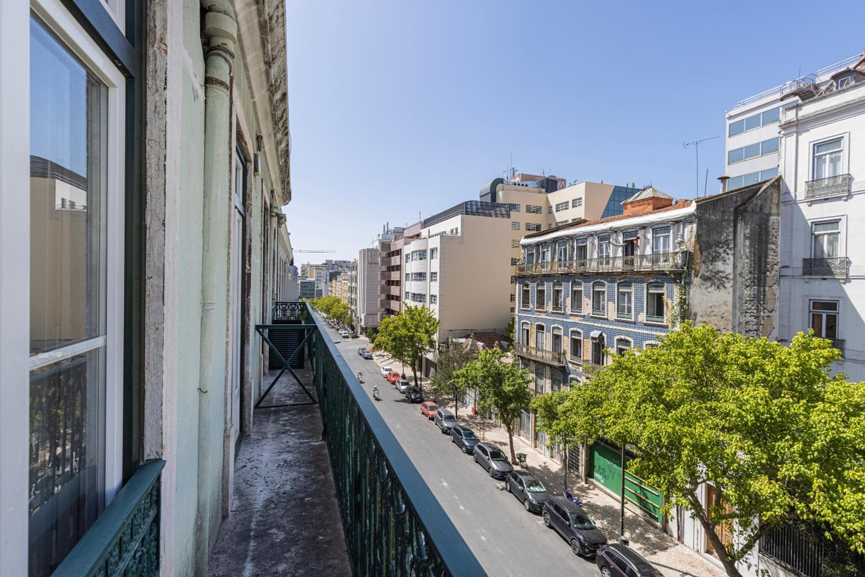 Liberdade Concept 1BDR Apartment by LovelyStay view 4