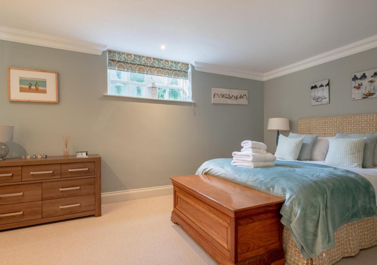 5 Bed in Orford oc-pav