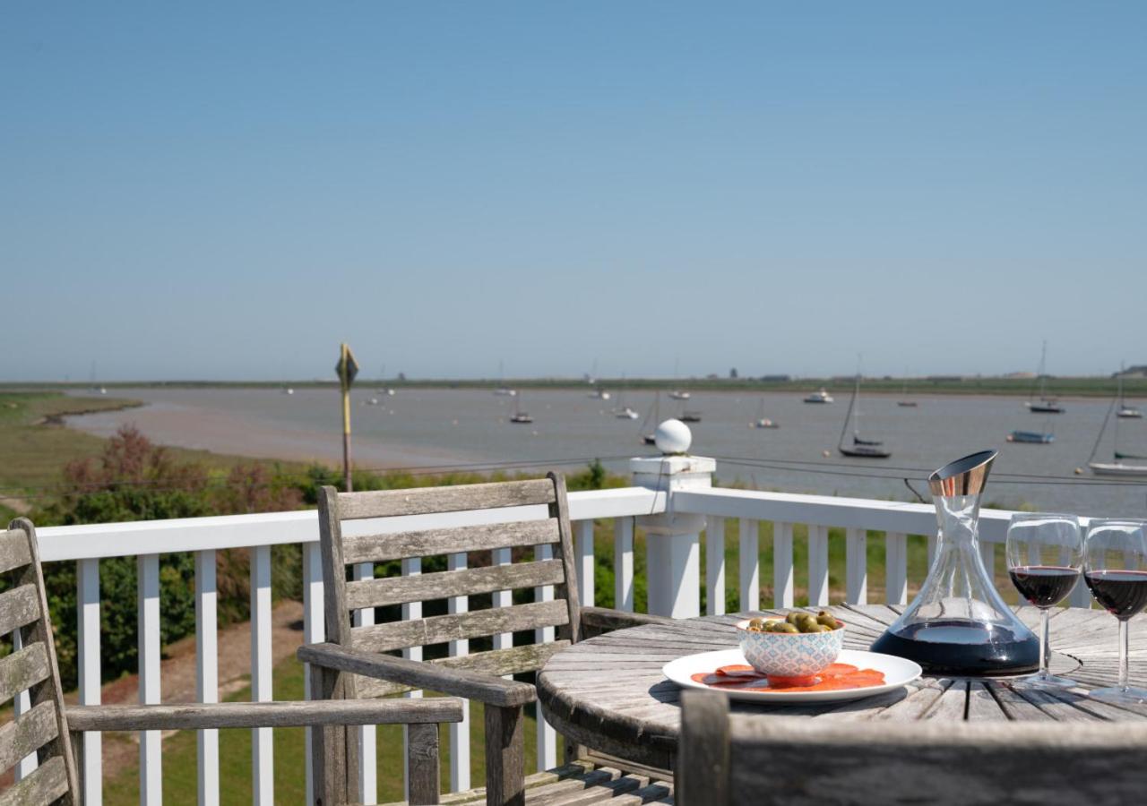5 Bed in Orford oc-pav
