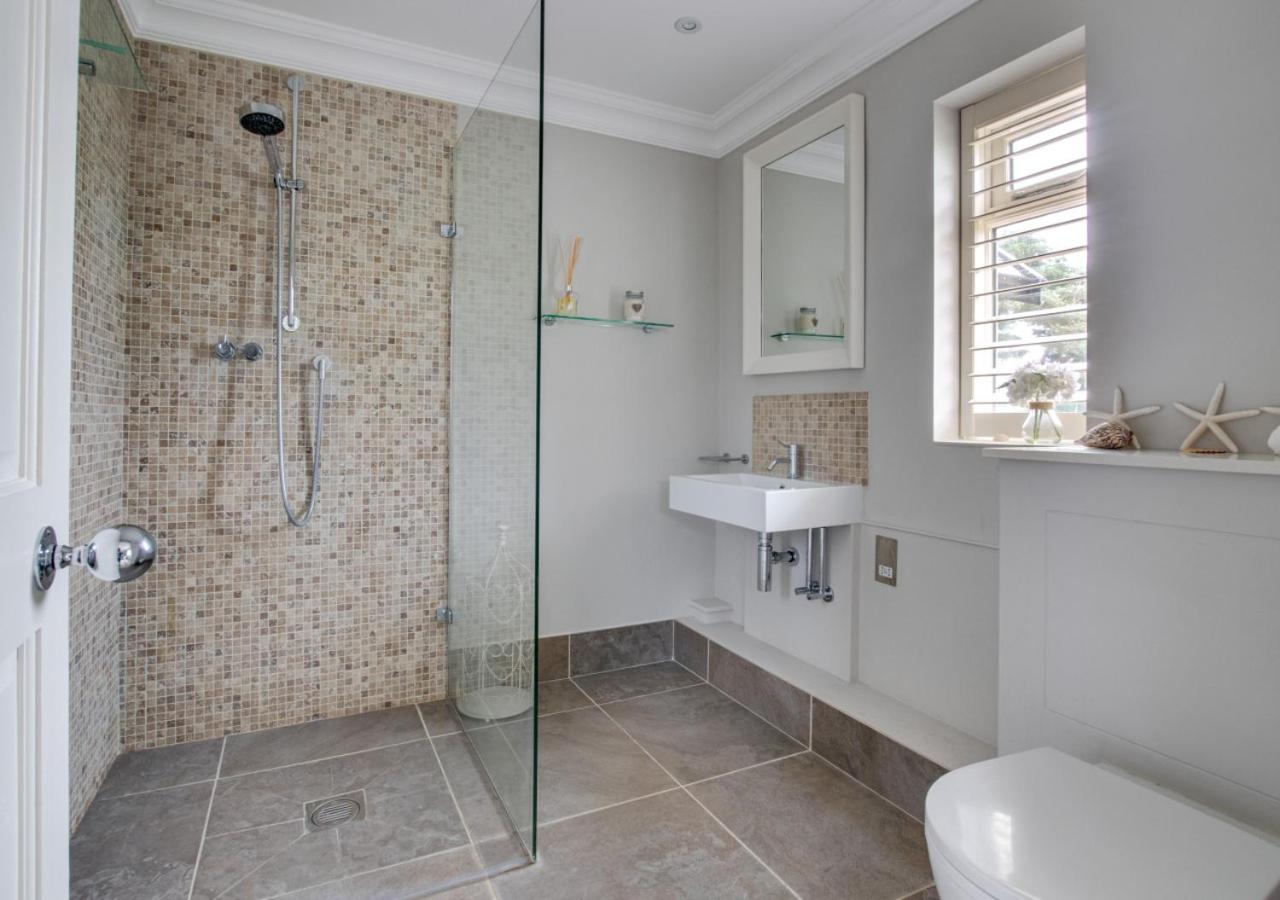 5 Bed in Orford oc-pav