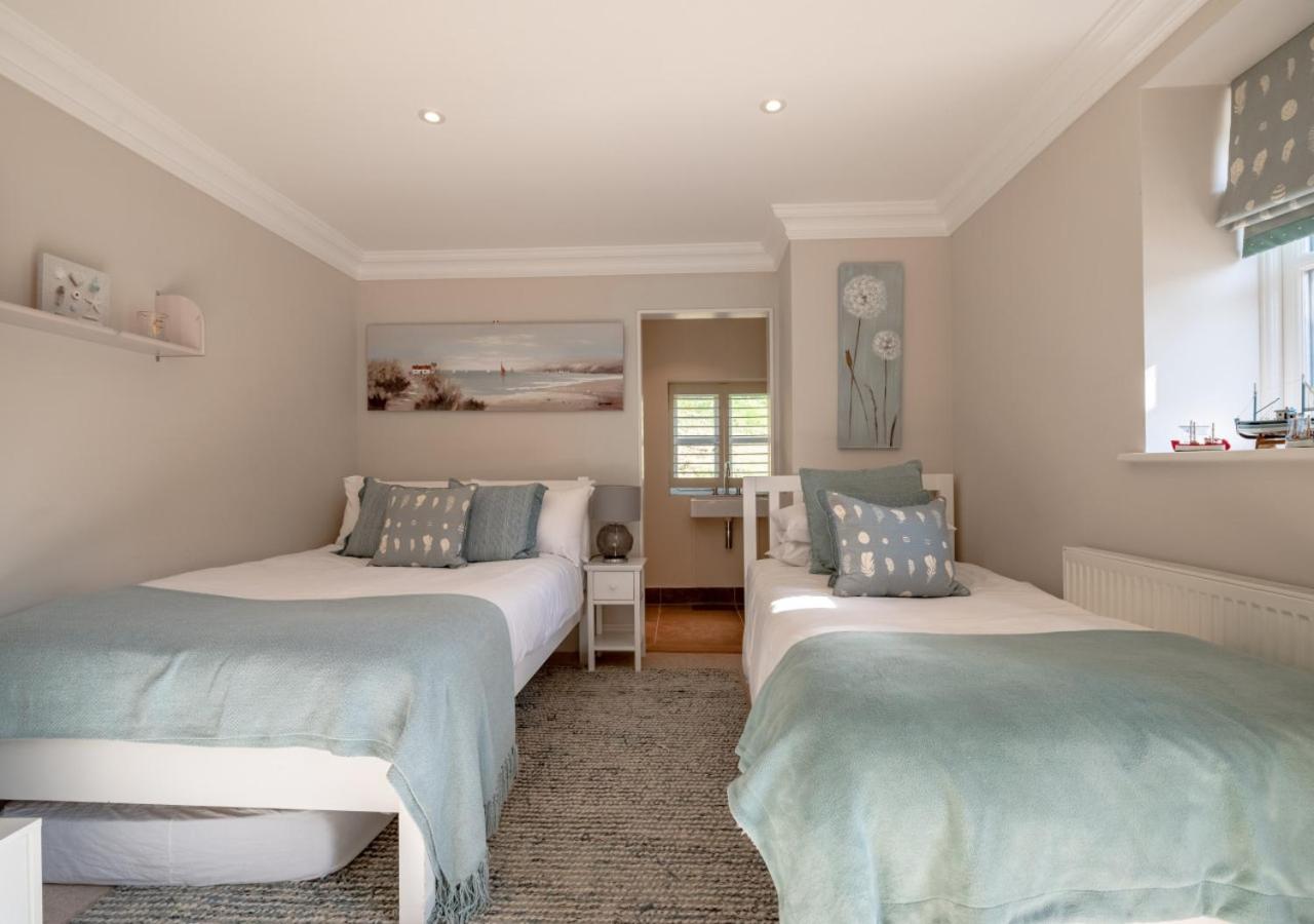 5 Bed in Orford oc-pav