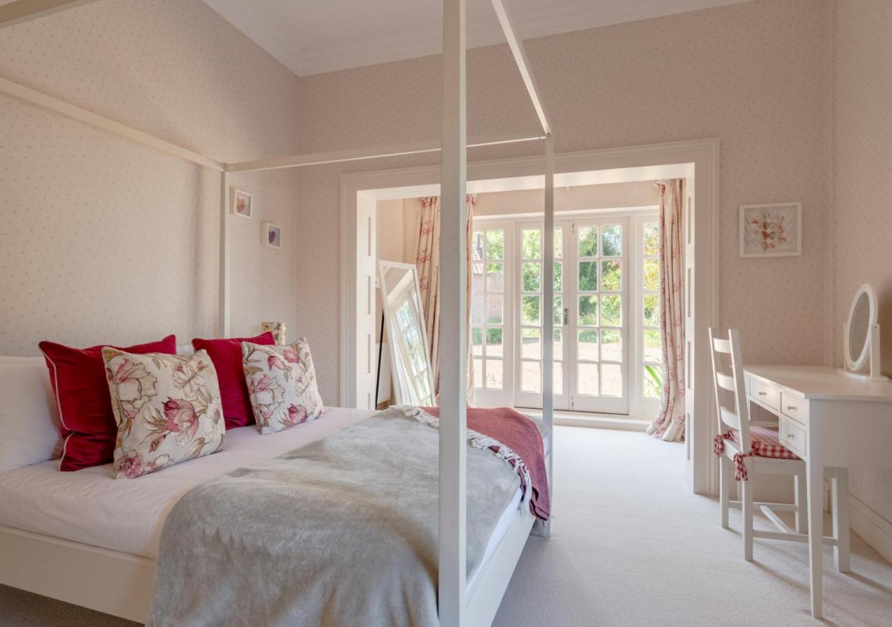 5 Bed in Orford oc-pav