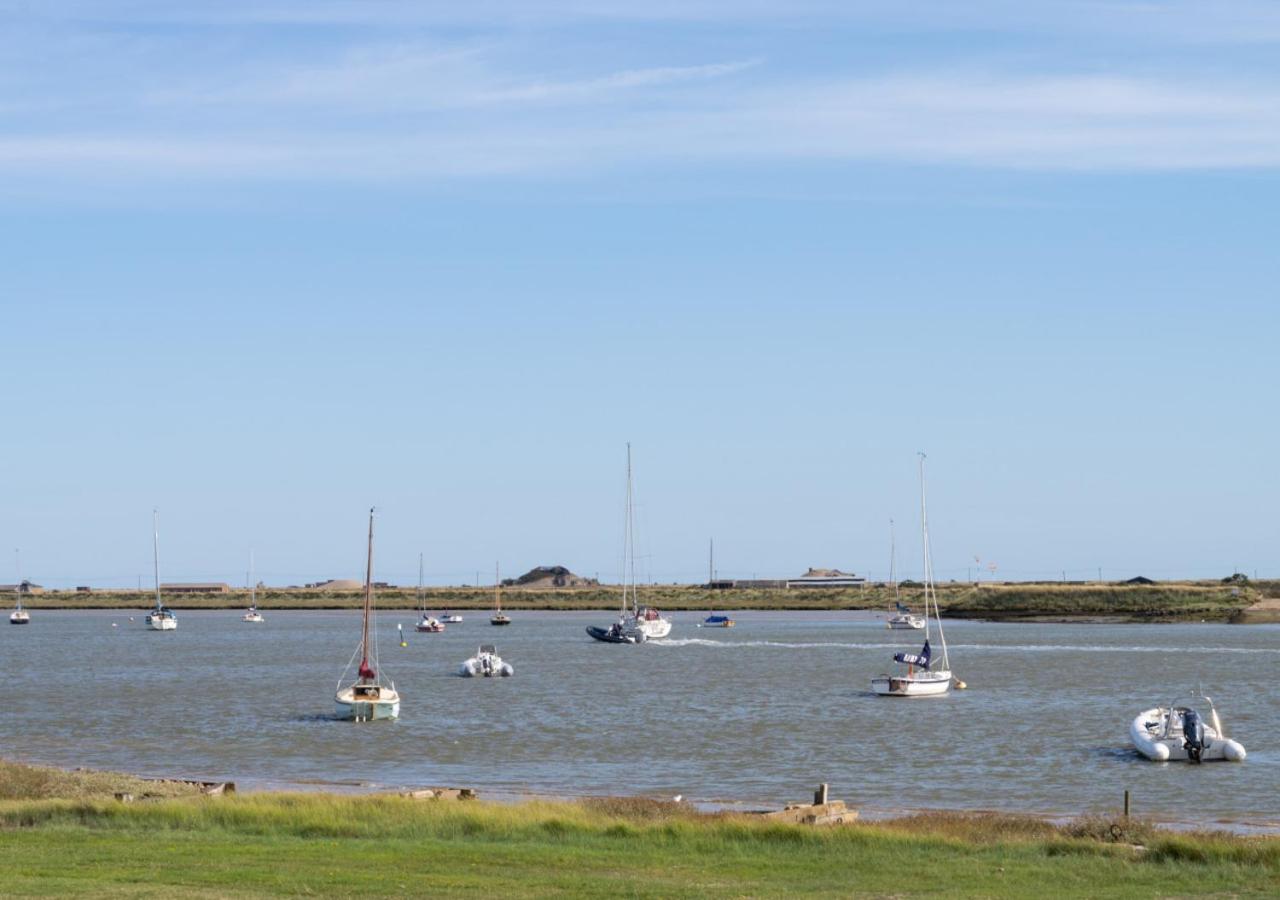 5 Bed in Orford oc-pav