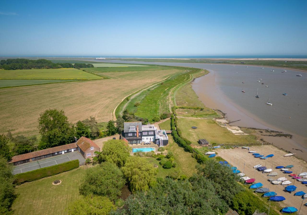 5 Bed in Orford oc-pav