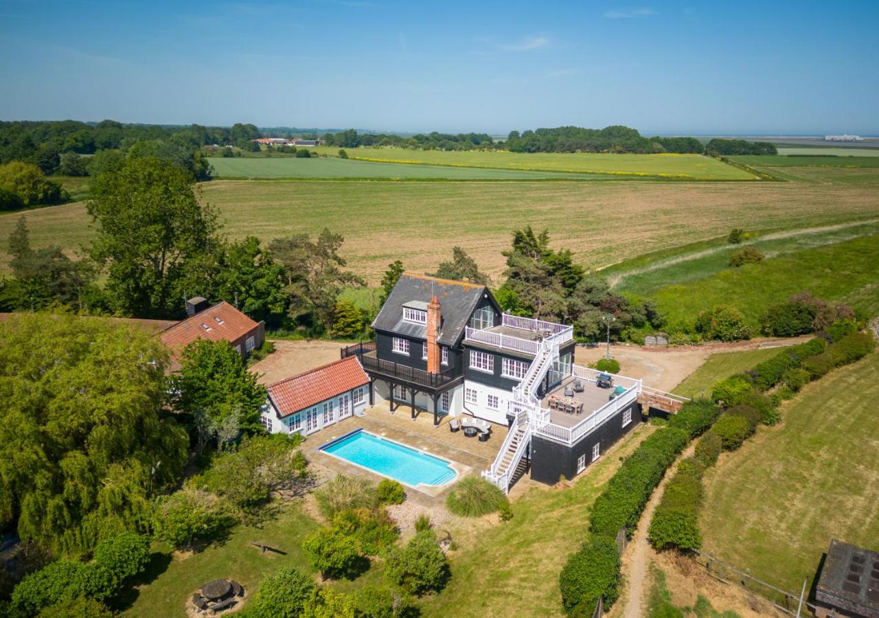 5 Bed in Orford oc-pav