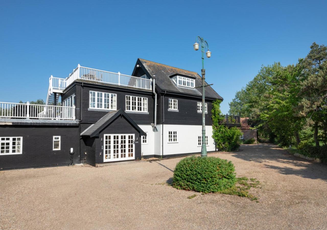 5 Bed in Orford oc-pav
