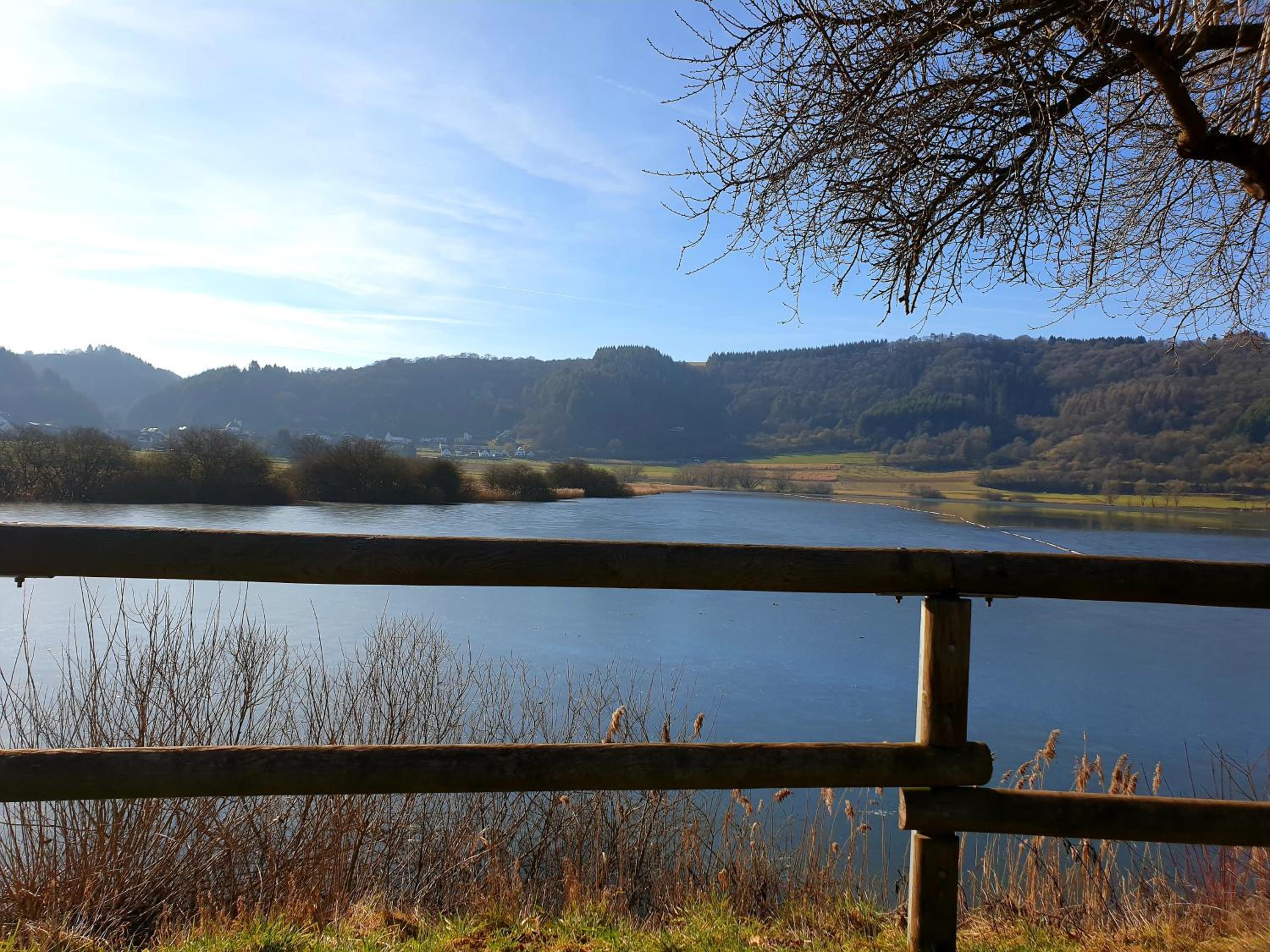 Romantic and Cosy Studio with Lake View in Meerfeld Eifel Region