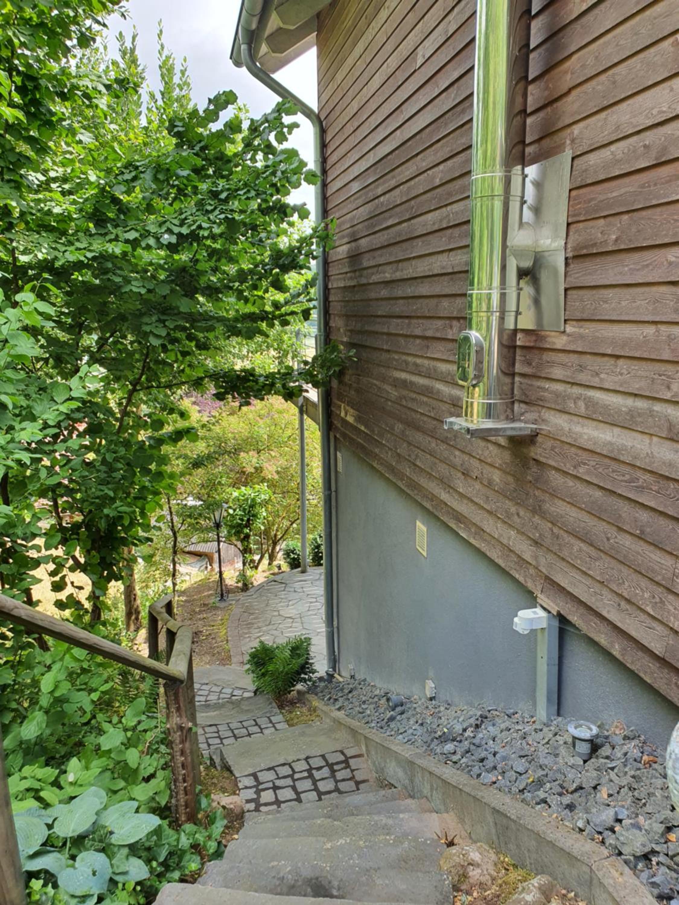 Romantic and Cosy Studio with Lake View in Meerfeld Eifel Region