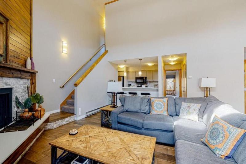 2 Bedroom Montezuma Condo At Lakeside Village - Shuttle To Slopes! view 4
