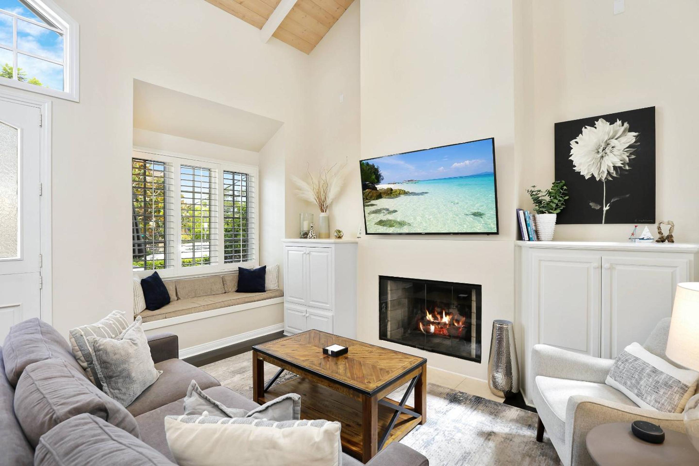 416 Dahlia view 5