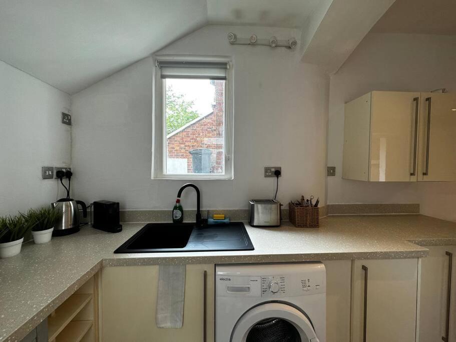 Family Studio-flat near Regents Park n1