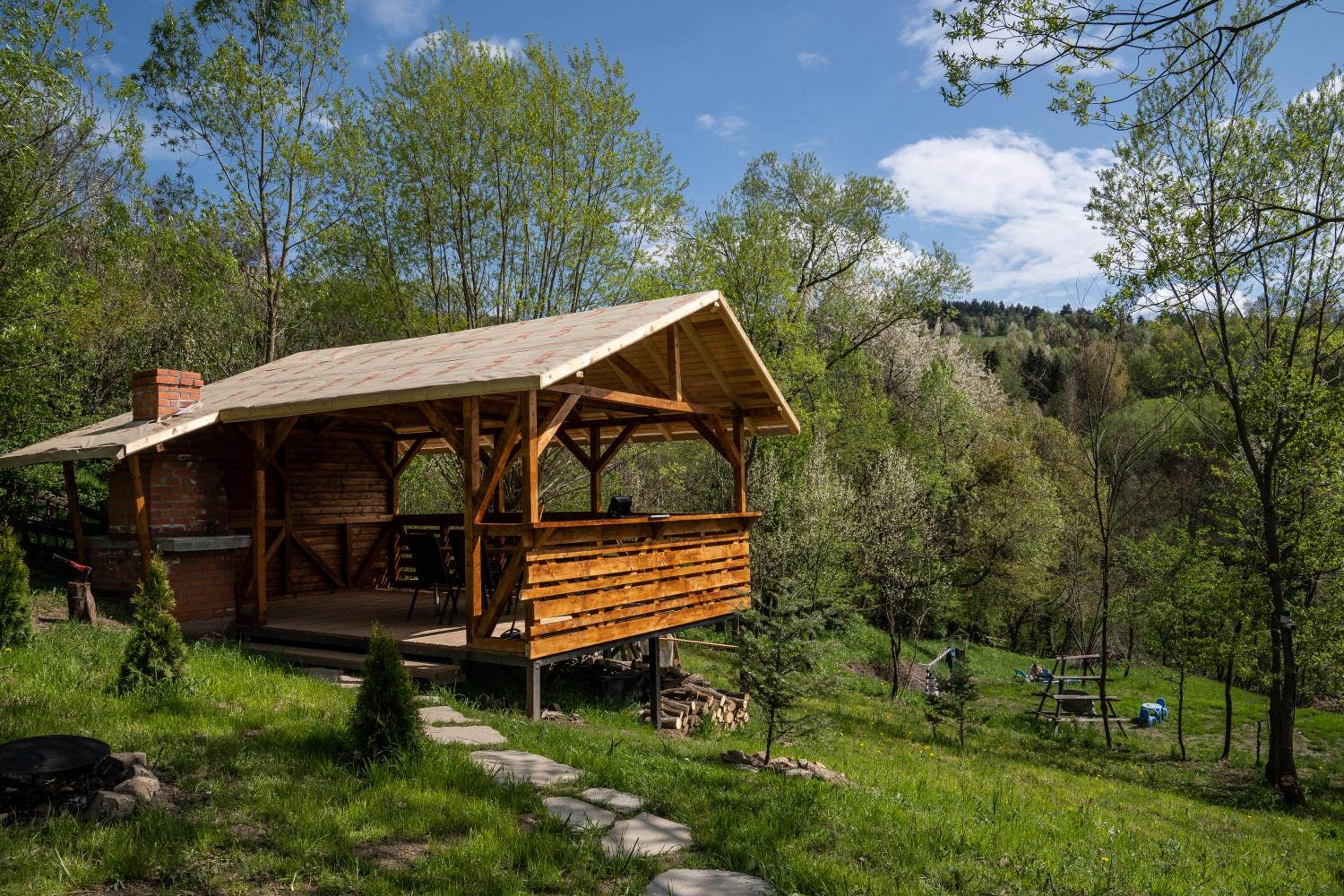 Forest House Doftana