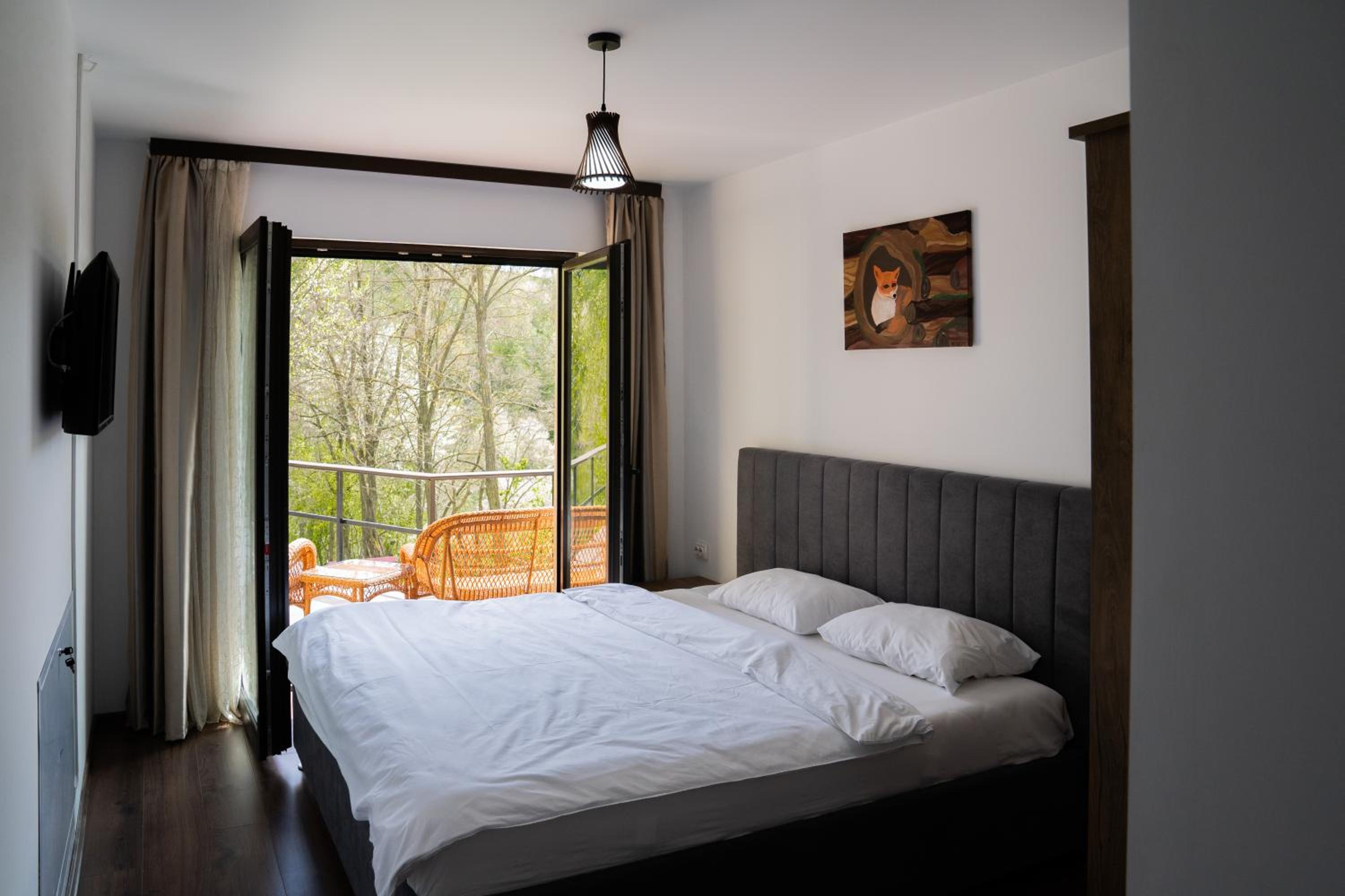 Forest House Doftana