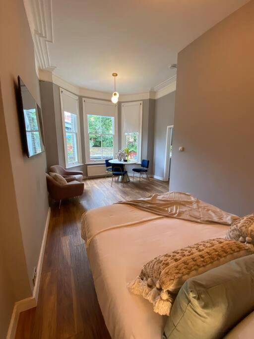 Stylish Studio for 3 near Regents Park n4