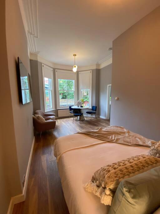 Stylish Studio for 3 near Regents Park n4