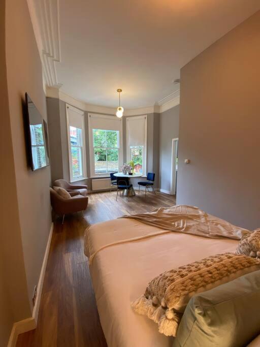Stylish Studio for 3 near Regents Park n4