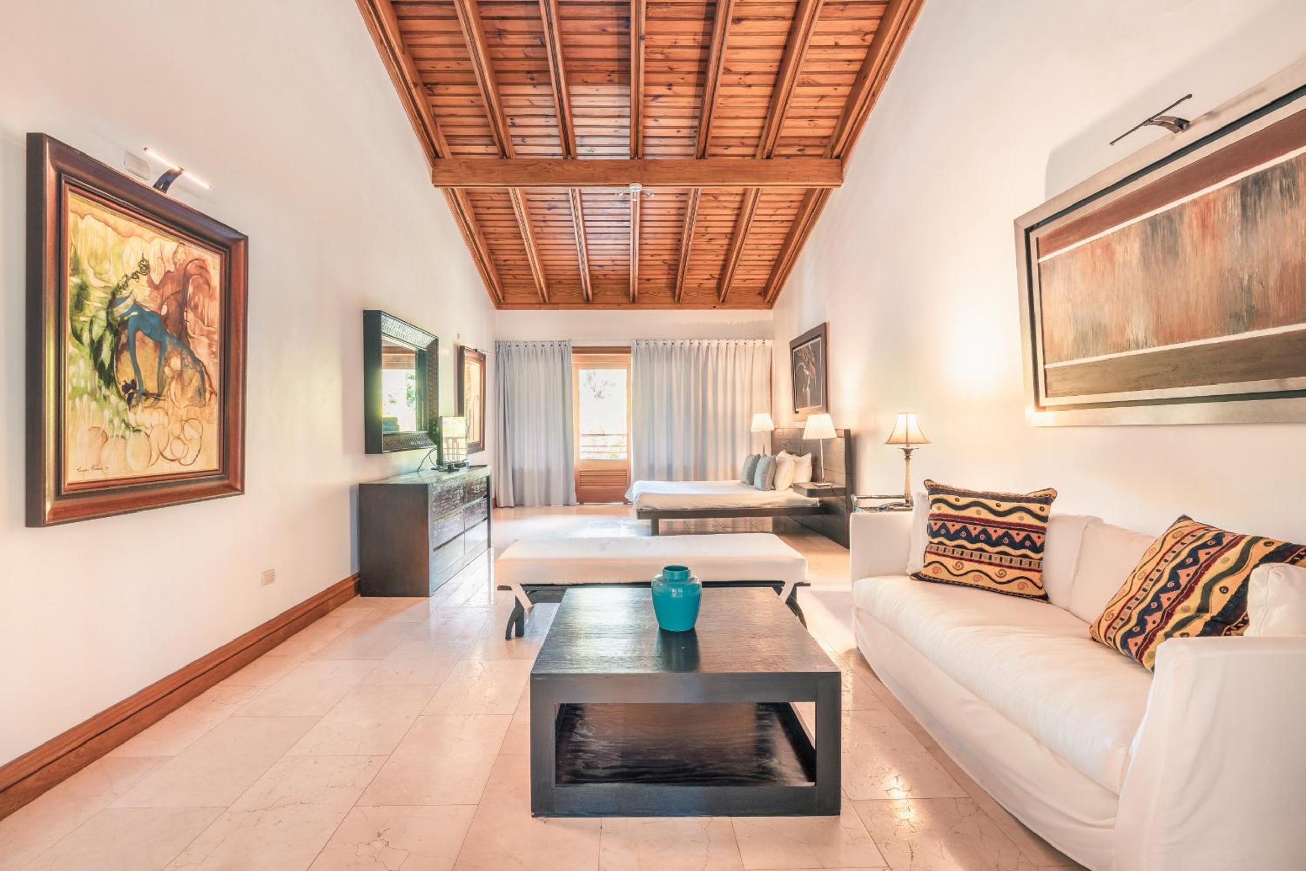 Instant booking with style at Colinas Casa de Campo