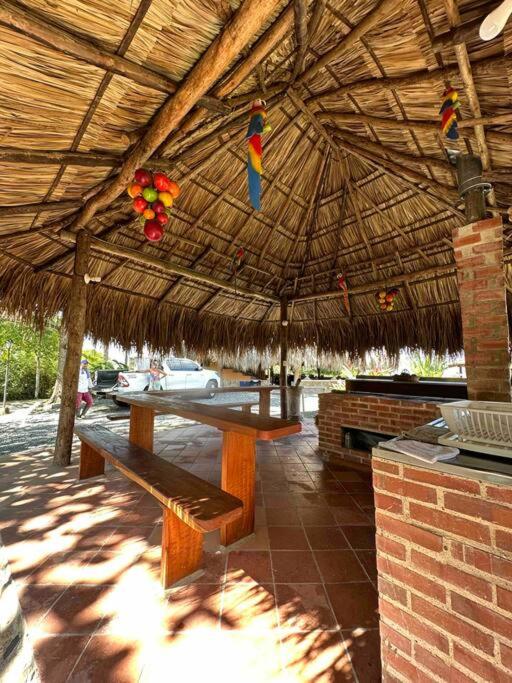 increible casa de campo con piscina y jacuzzi!