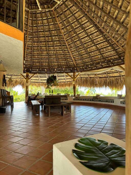 increible casa de campo con piscina y jacuzzi!