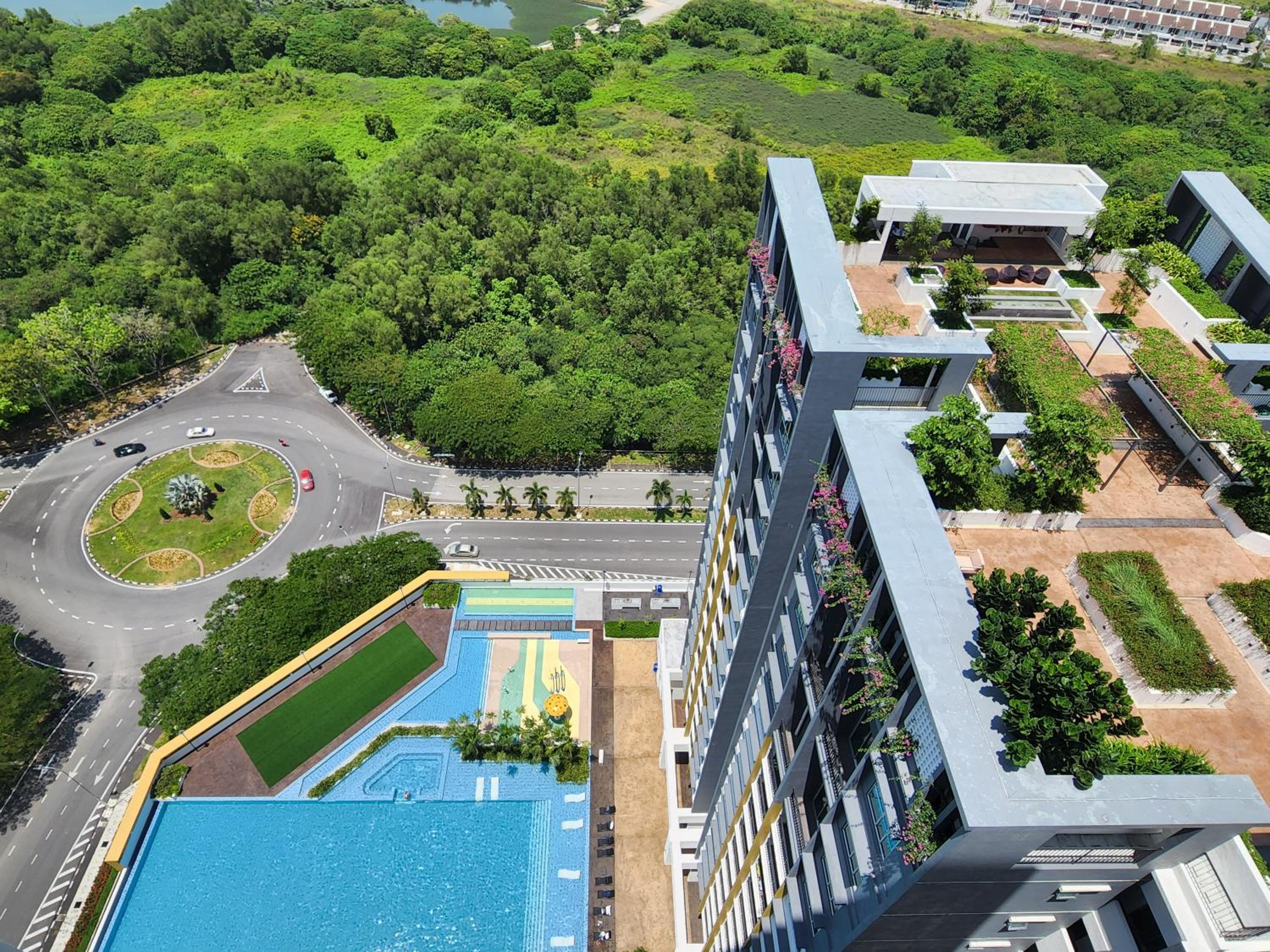 Luxurious Perda City Duplex Penthouse - Bukit Mertajam photo 2