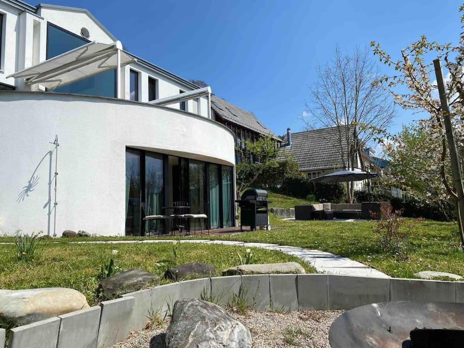 Luxury Villa close to Zürich /View/Sauna/Garden
