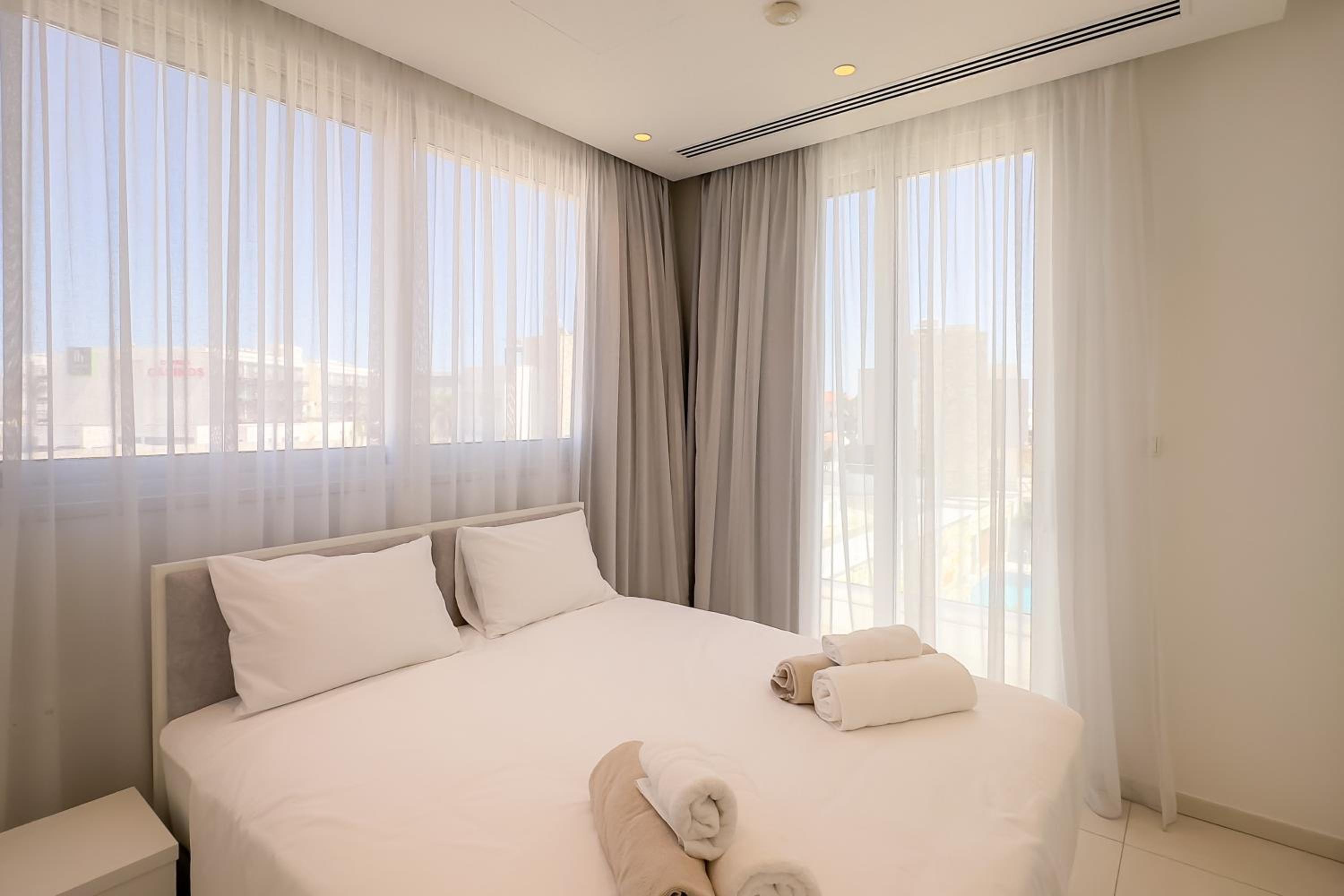 City Napa Seaview Villas