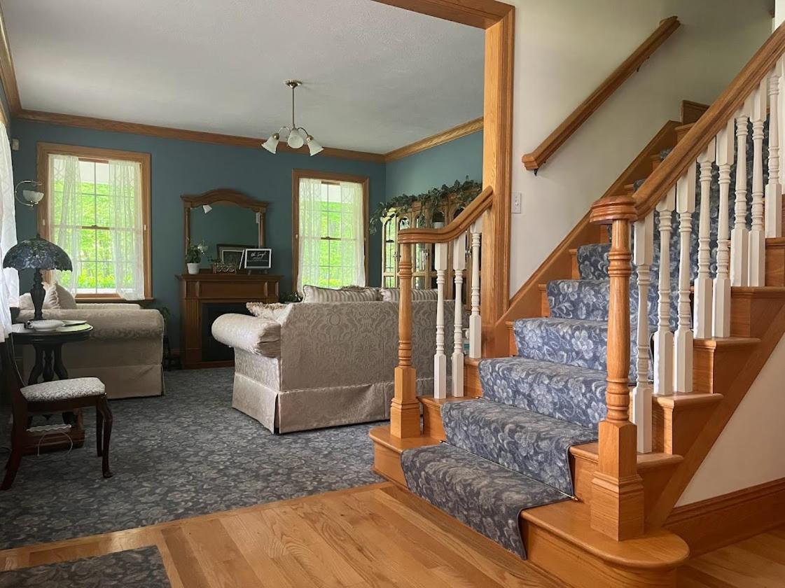The Inn at Woodsong Acres view 3
