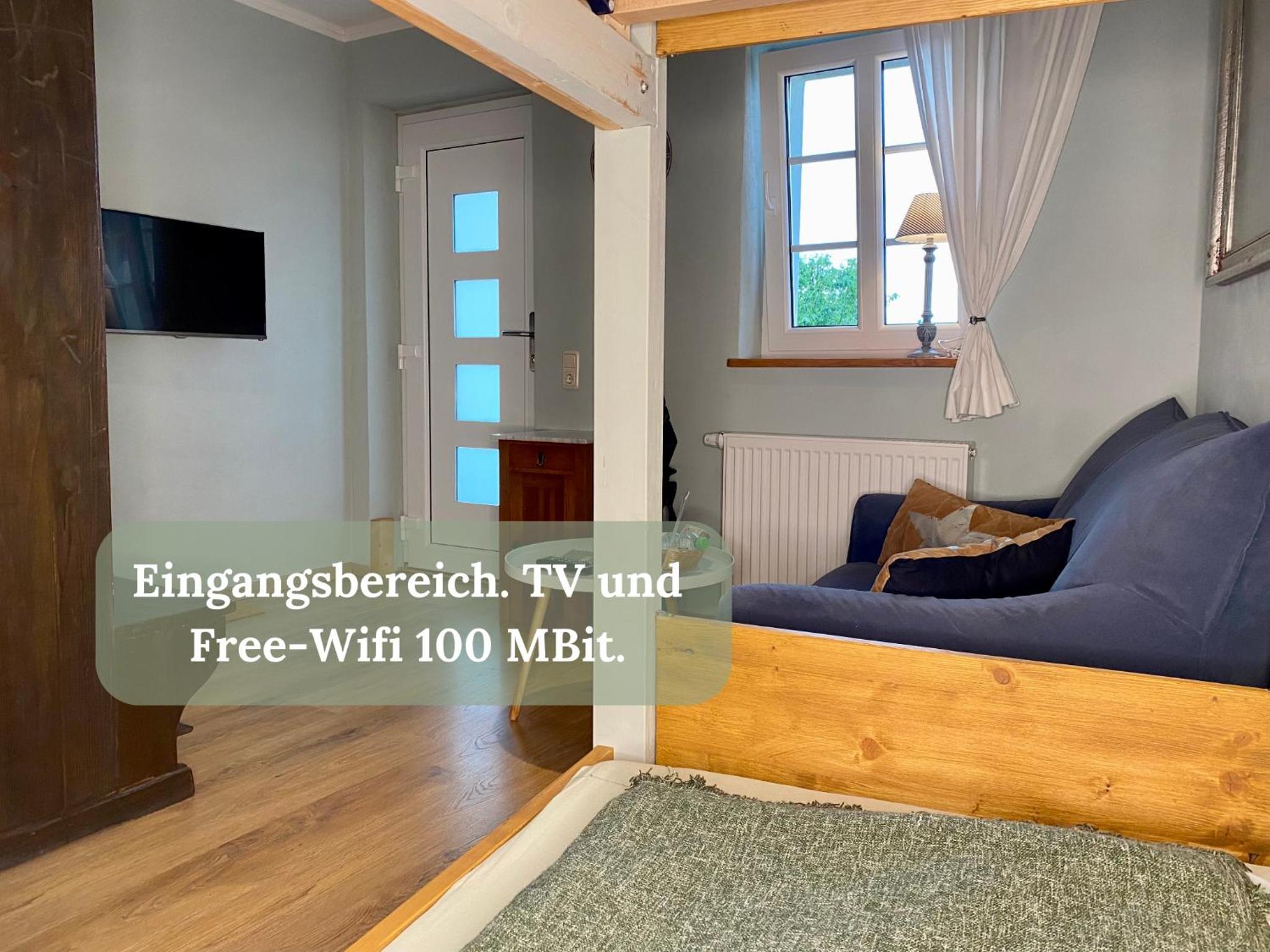 Pension Adele - Ruhig, direkt am Elberadweg & Badesee mit Balkon