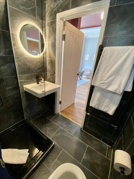 Studio for 3 near Regents Park n5