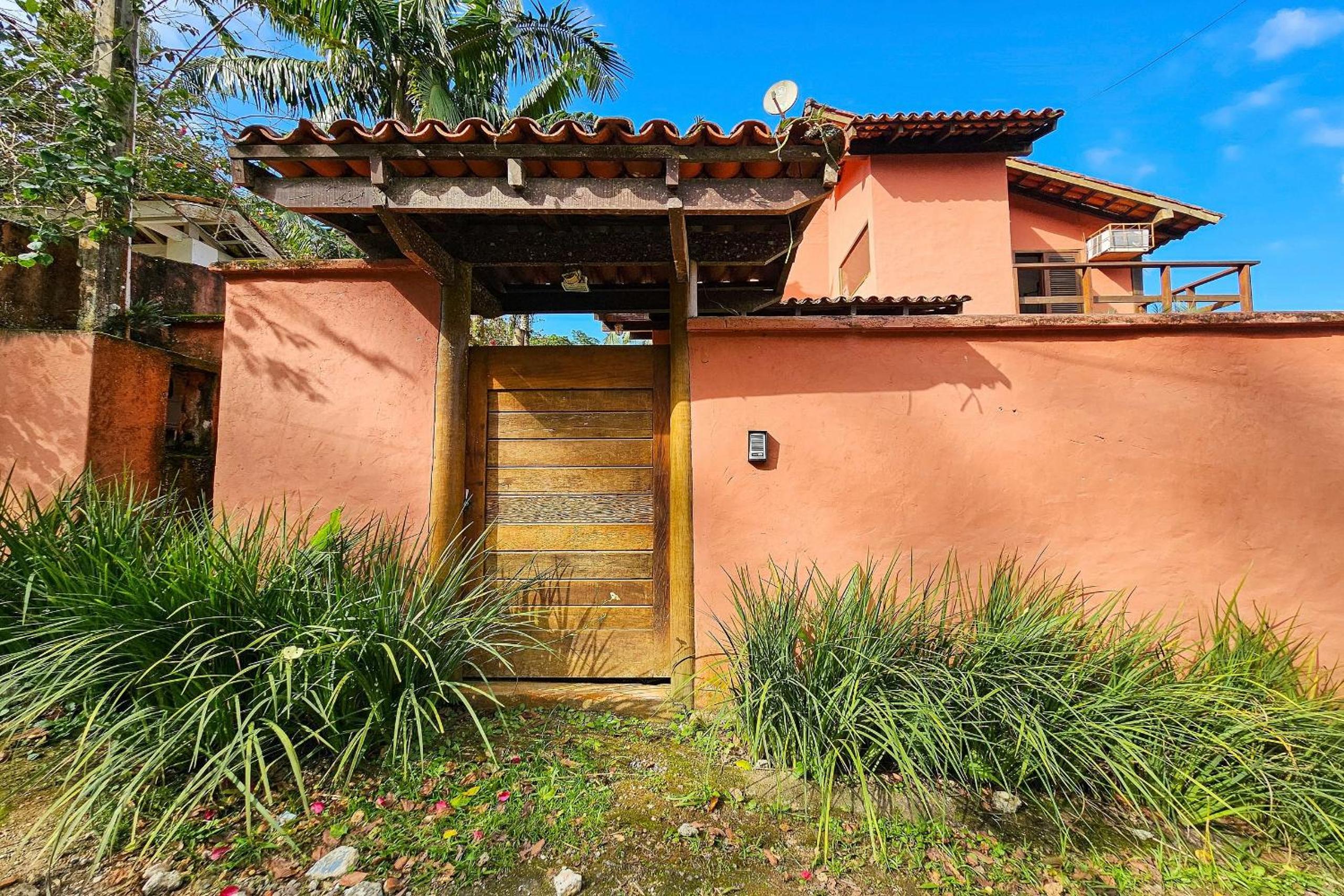 Casa com churrasqueira perto da praia de Maresias